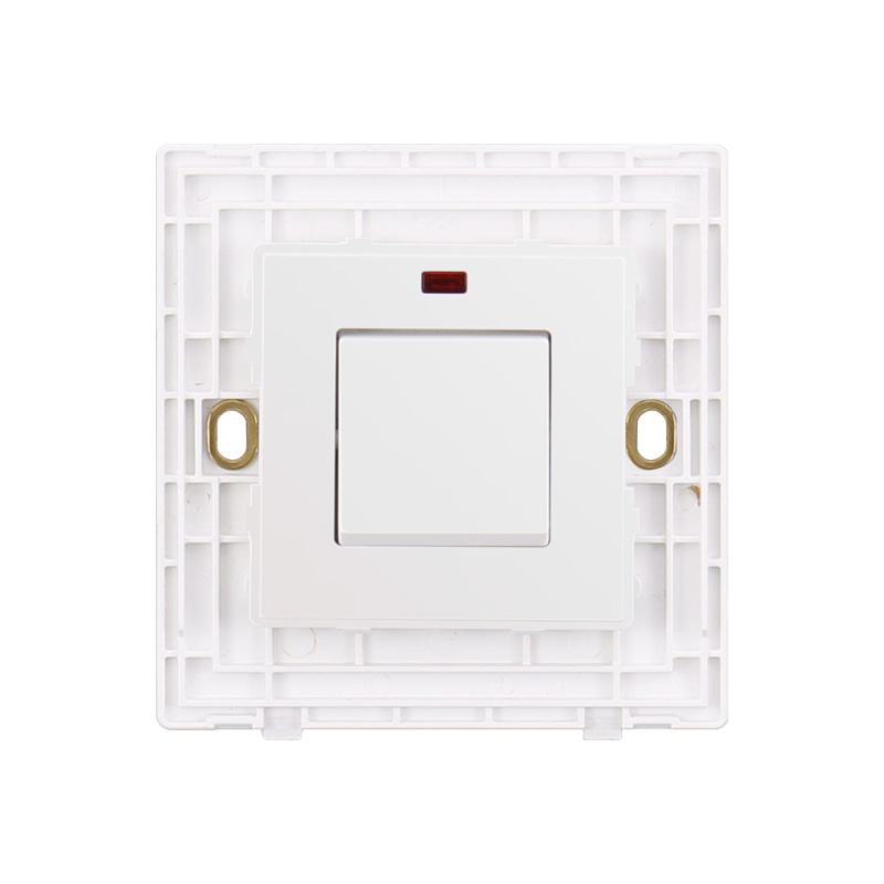 Inicio Apartamento 20A Interruptor de pared blanco con lámpara