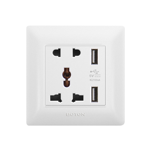 Enchufe de pared universal de 5 pines con carga 2 USB